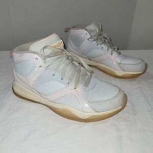 And1 Size 7 White Basketball Shoes
